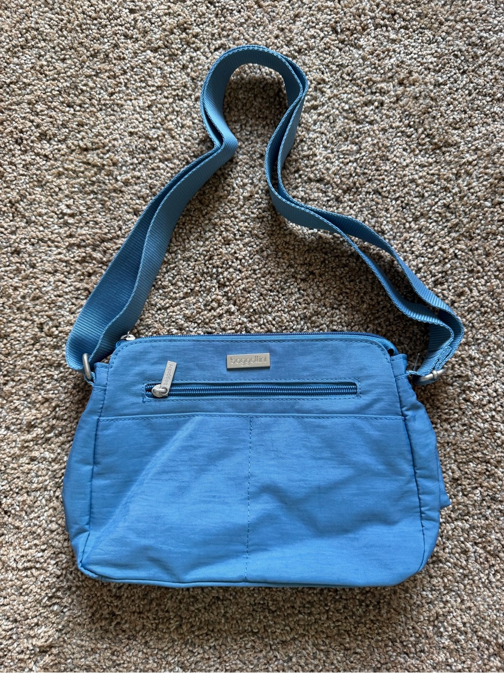 BAGGALLINI Dusty Blue Nylon Zippered Crossbody Shoulder Bag